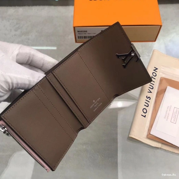 LOUIS WALLET VUITTON CAPUCINES XS 0125